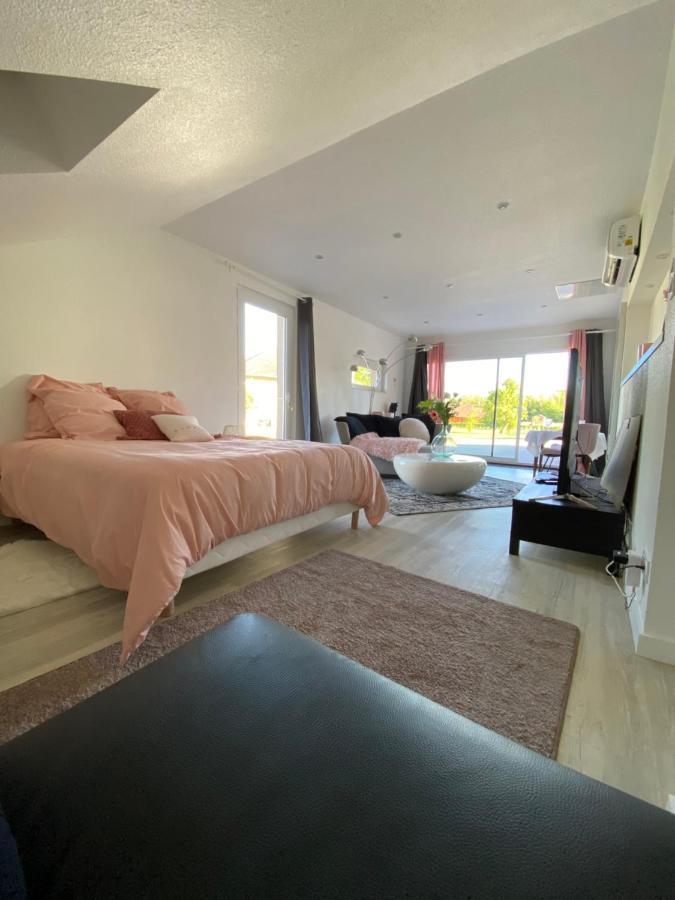 Agreable Chambre D'Hote Calme Avec Piscine Souvans Εξωτερικό φωτογραφία